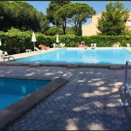Appartement Résidence Ipanema Avec Piscine, Terrain De Tennis, Table De Ping Pong Agde